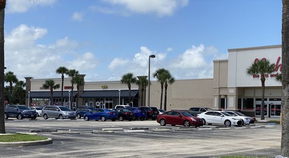 Sabal Pointe Plaza: 780 E Merritt Island Cswy, Merritt Island, FL 32952